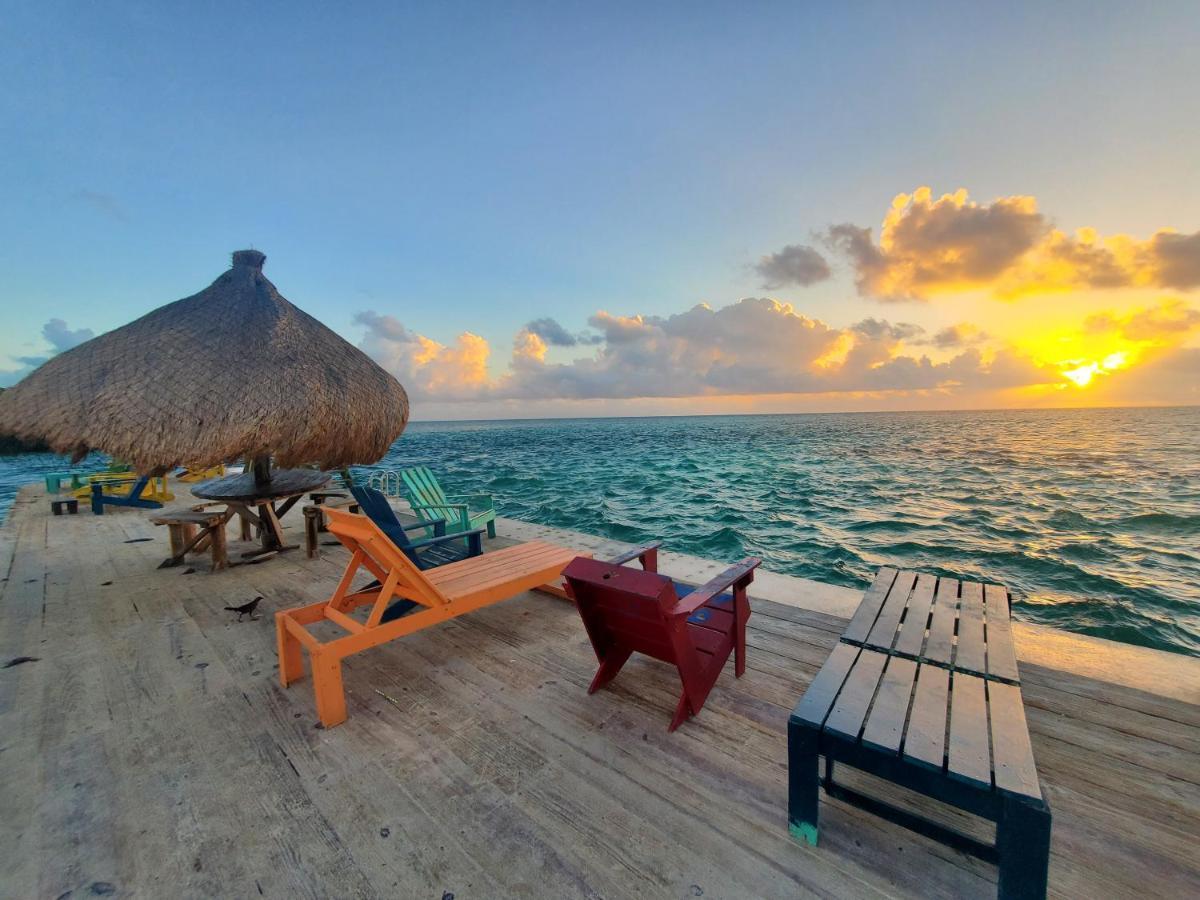 The Bounty Hotel Caye Caulker Exterior foto