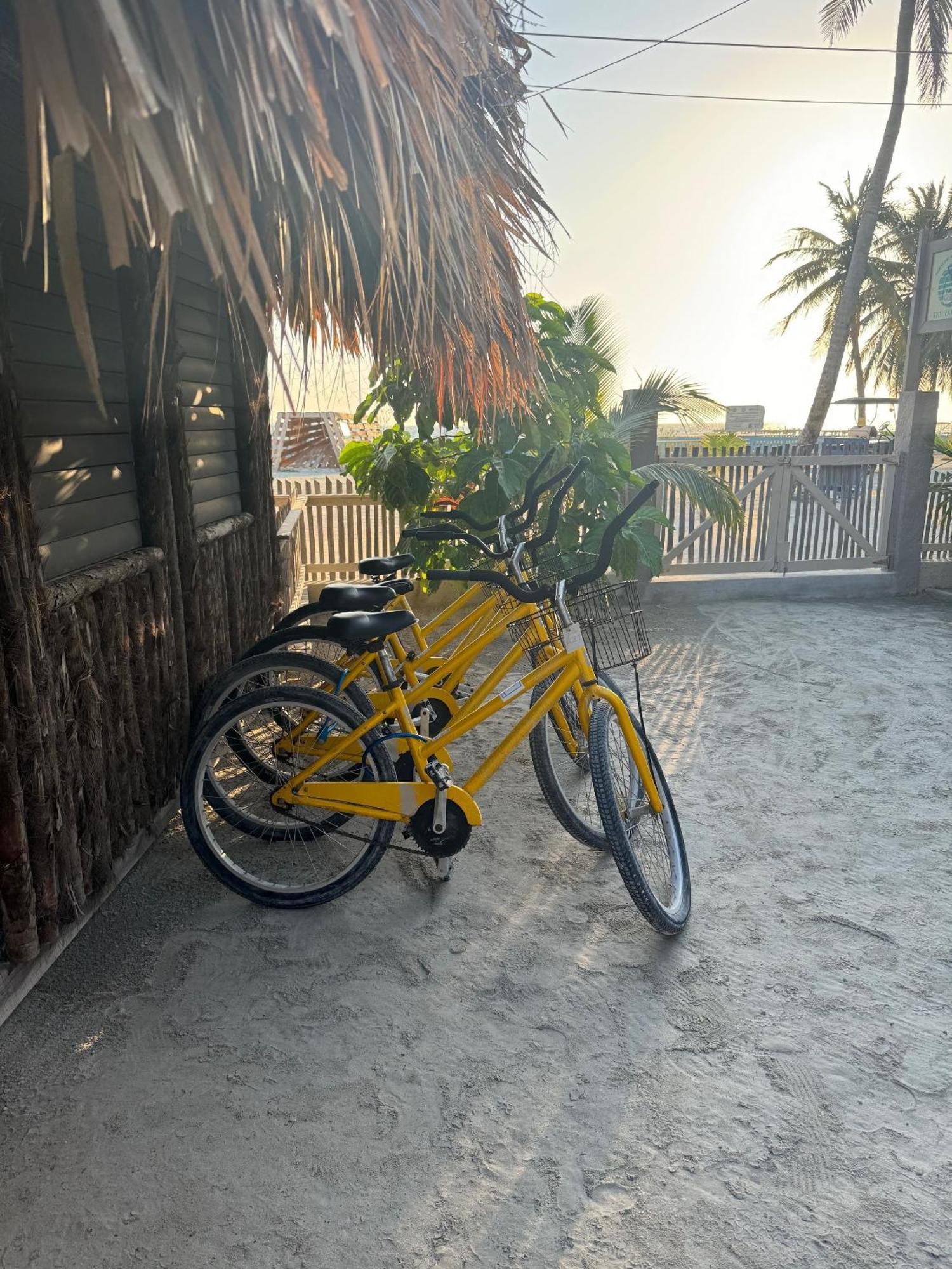 The Bounty Hotel Caye Caulker Exterior foto