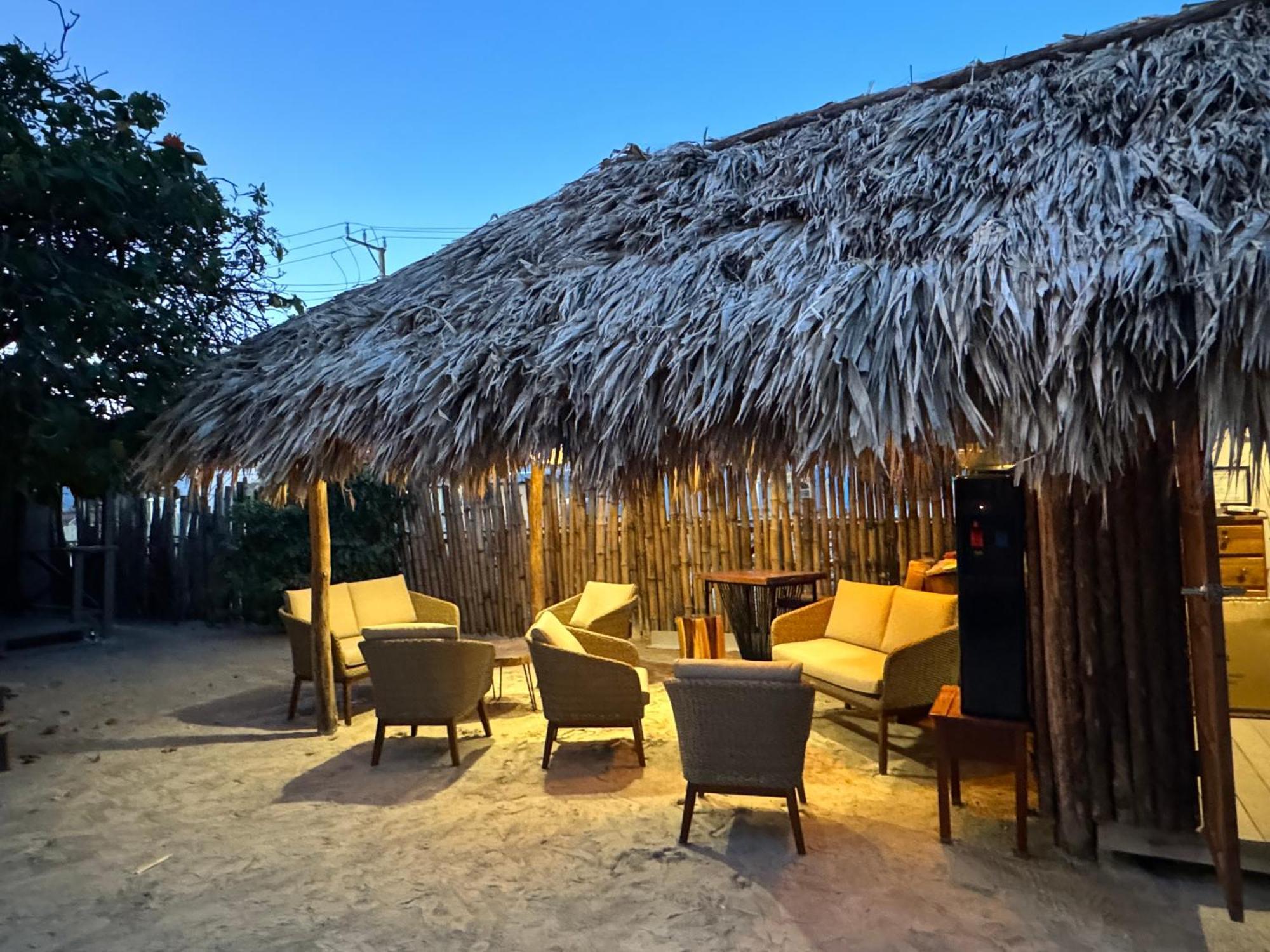 The Bounty Hotel Caye Caulker Exterior foto