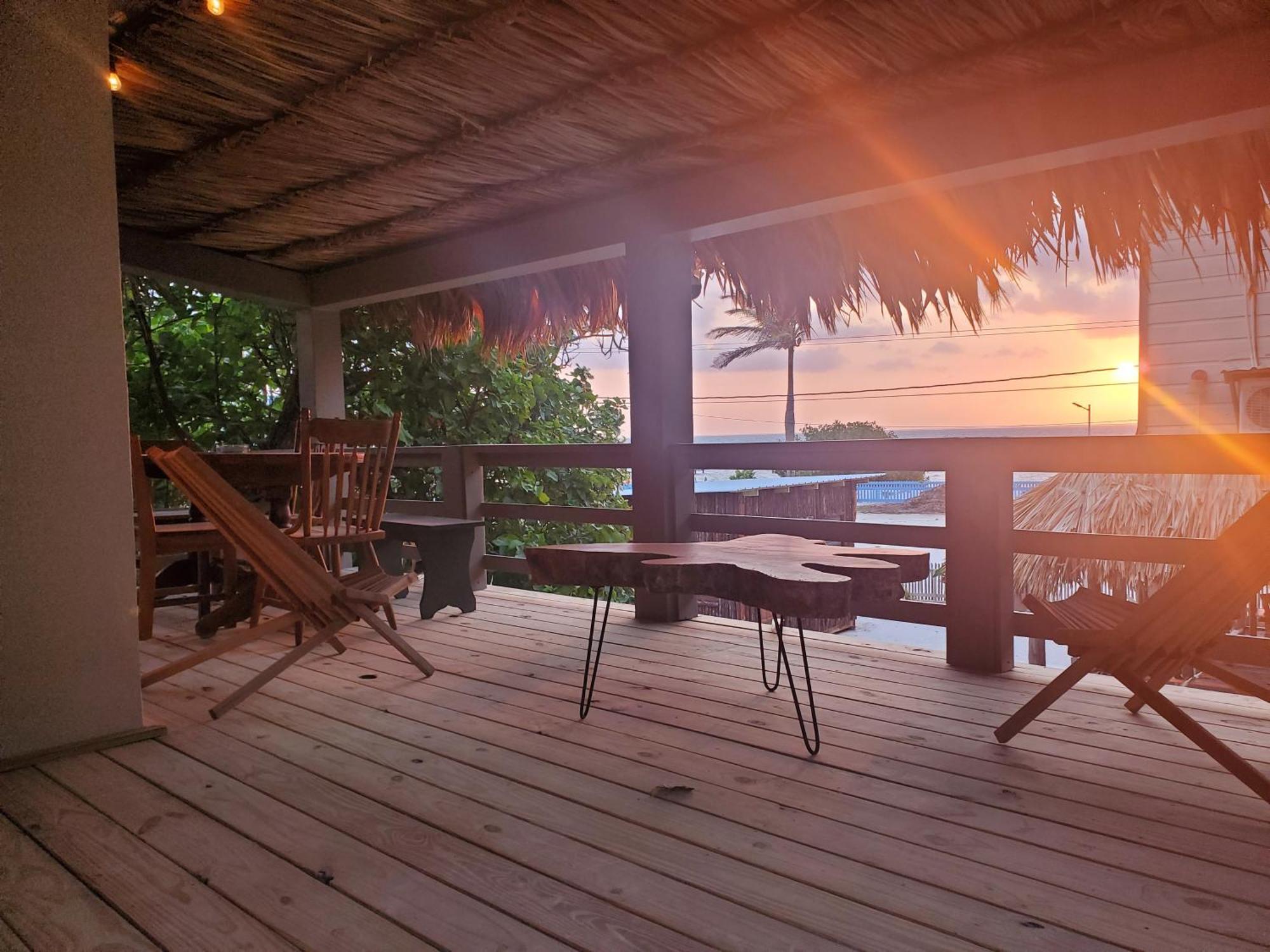The Bounty Hotel Caye Caulker Exterior foto