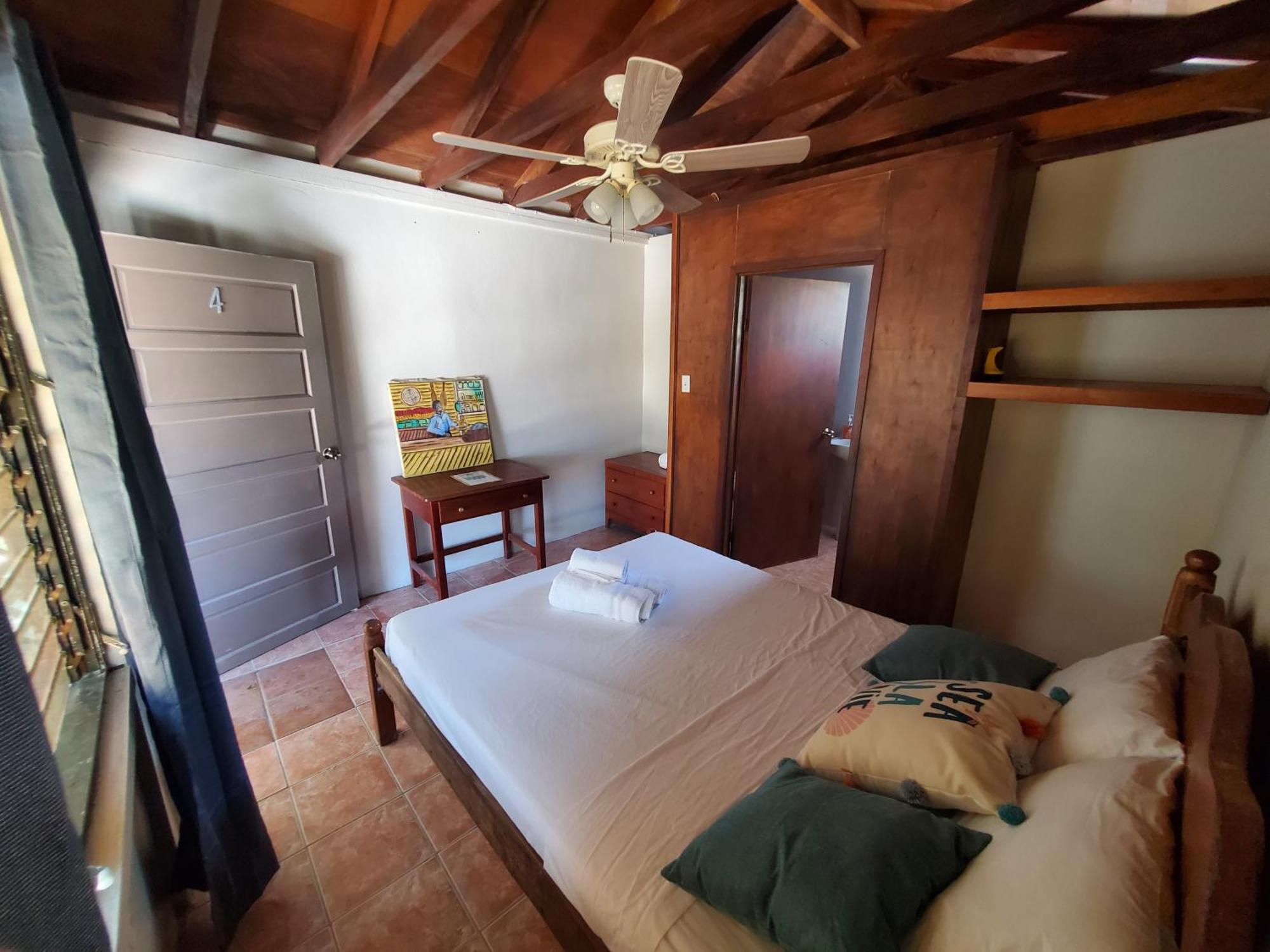The Bounty Hotel Caye Caulker Exterior foto